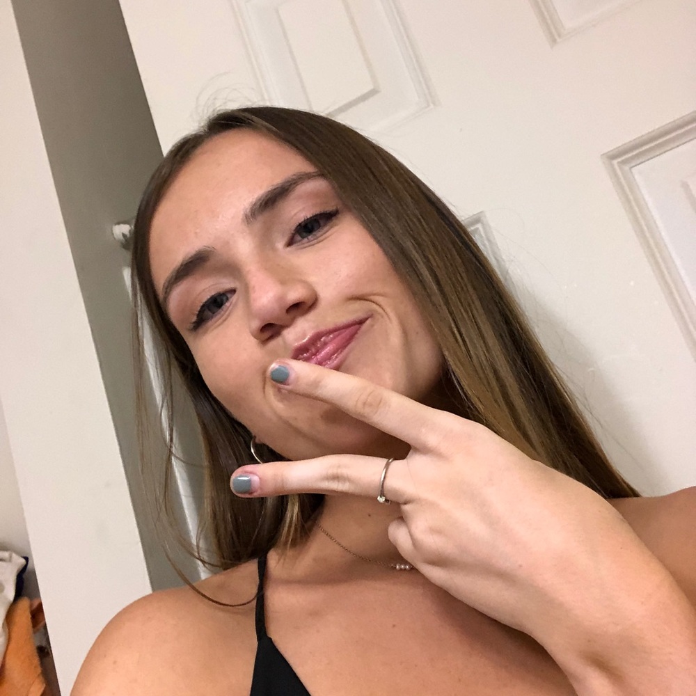 Meet your Posher, Emma